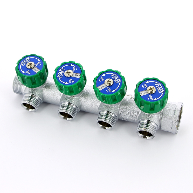 Регулирующий коллектор 3/4" (ВР-НР) с 4 отв. 1/2" НР (межосев. 45 мм), плс.упл. (00-00004722)