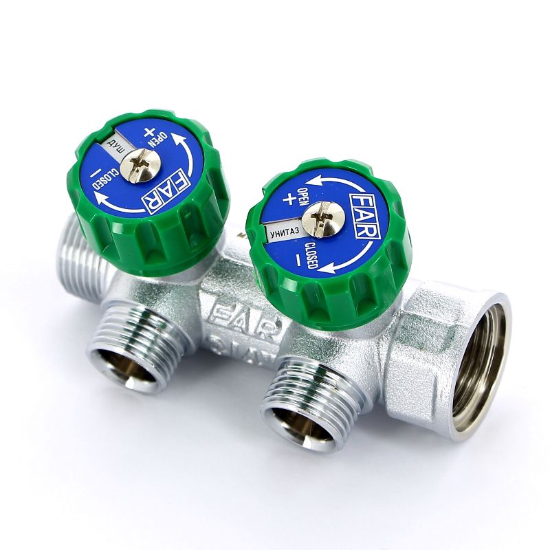 Регулирующий коллектор 3/4" (ВР-НР) с 2 отв. 1/2" НР (межосев. 45 мм) (00-00004717)